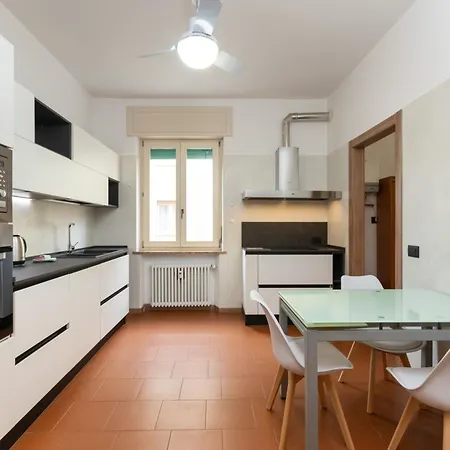 Appartamento Al Colonnato - Vicinissimo Al Centro, Ideale Per Famiglie E Gruppi Di Amici Verona Exterior photo